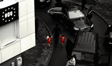 Maes - LA VIE CONTINUE (Album complet)